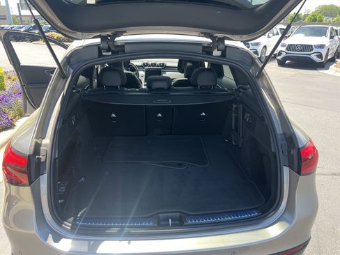 Used 2024 Mercedes-Benz GLC 300 4MATIC image 33