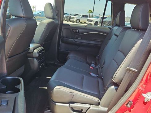Used 2024 Honda Passport Black Edition image 25