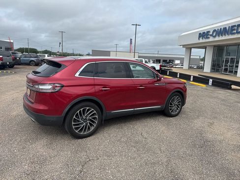 Used 2020 Lincoln Nautilus Reserve w/ Equipment Group 201A FWD image 13