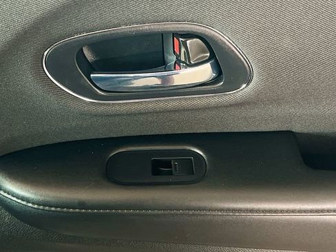 Used 2021 Honda HR-V EX image 32