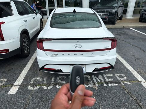 Used 2023 Hyundai Sonata SEL w/ Cargo Package FWD image 4