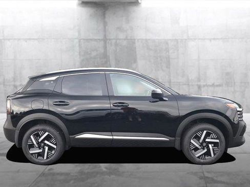 New 2026 Nissan Kicks SV FWD image 5