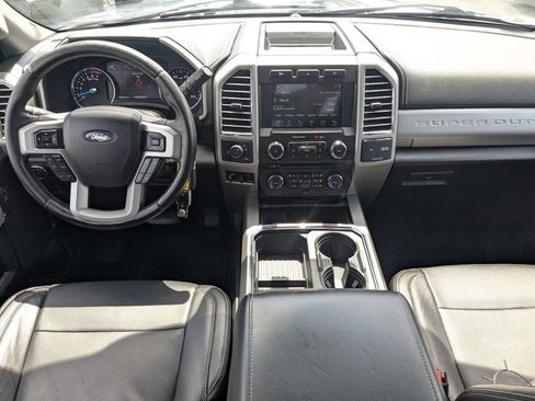 Used 2017 Ford F250 Lariat w/ Chrome Package RWD image 16