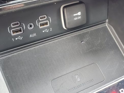 Used 2023 Jeep Grand Cherokee L Laredo AWD/4WD image 22
