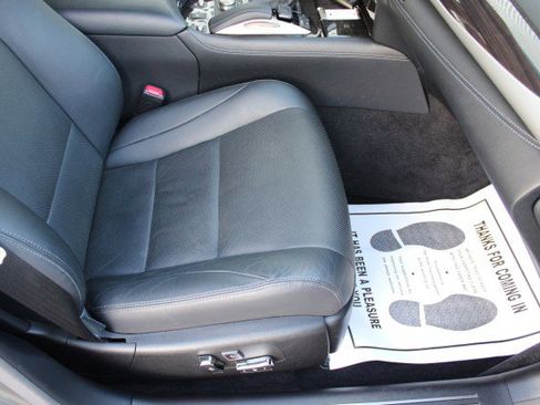 Used 2017 Lexus LS 460 image 9