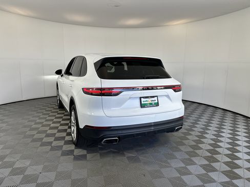Used 2021 Porsche Cayenne Base image 8