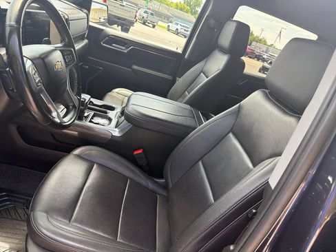Used 2024 Chevrolet Silverado 1500 LTZ AWD/4WD image 16