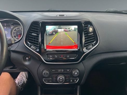 Used 2021 Jeep Cherokee High Altitude image 11