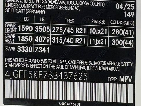 Certified 2025 Mercedes-Benz GLS 450 4MATIC image 39