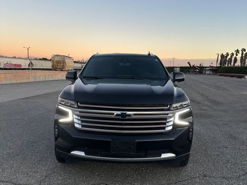 Used 2021 Chevrolet Suburban High Country w/ Premium Package image 2