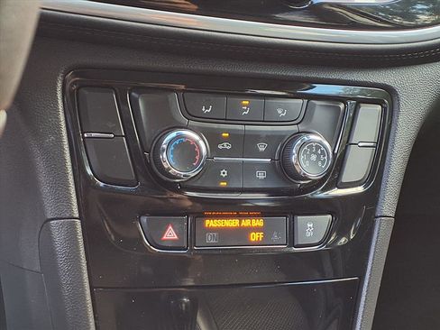 Used 2022 Buick Encore Preferred w/ Safety Package image 7