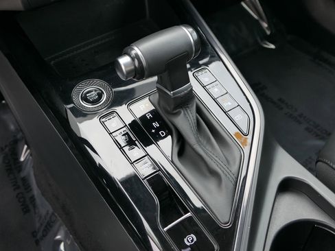 Used 2023 Kia Niro SX image 21