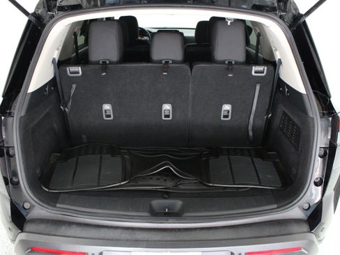 Used 2024 Nissan Pathfinder S FWD image 31