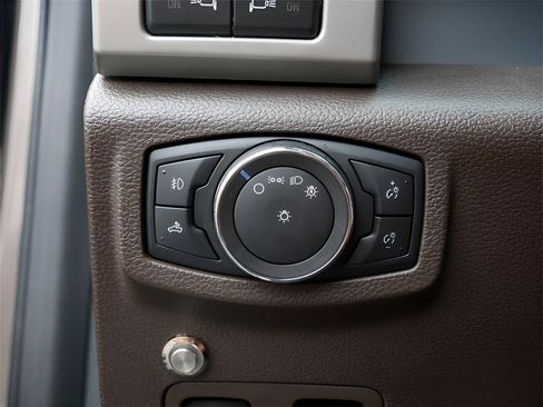 Used 2022 Ford F450 King Ranch w/ King Ranch Ultimate Package image 20