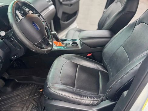 Used 2016 Ford Explorer Limited image 16