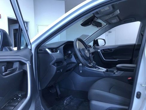 Certified 2025 Toyota RAV4 LE AWD/4WD image 10