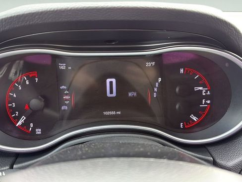 Used 2019 Dodge Durango SXT image 31
