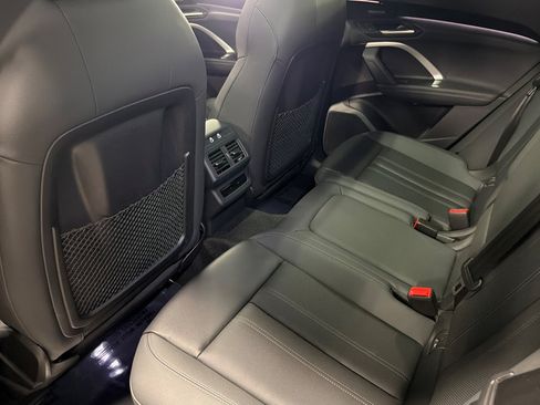 Used 2025 Audi Q5 Premium Plus w/ Premium Plus AWD/4WD image 11
