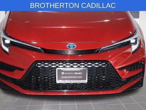 Used 2024 Toyota Corolla SE w/ SE Package image 11