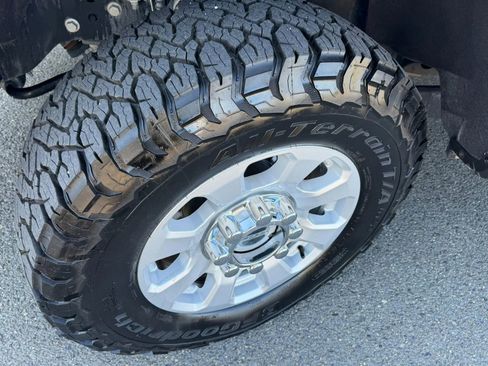 Used 2024 Ford F250 XLT w/ FX4 Off-Road Package image 27