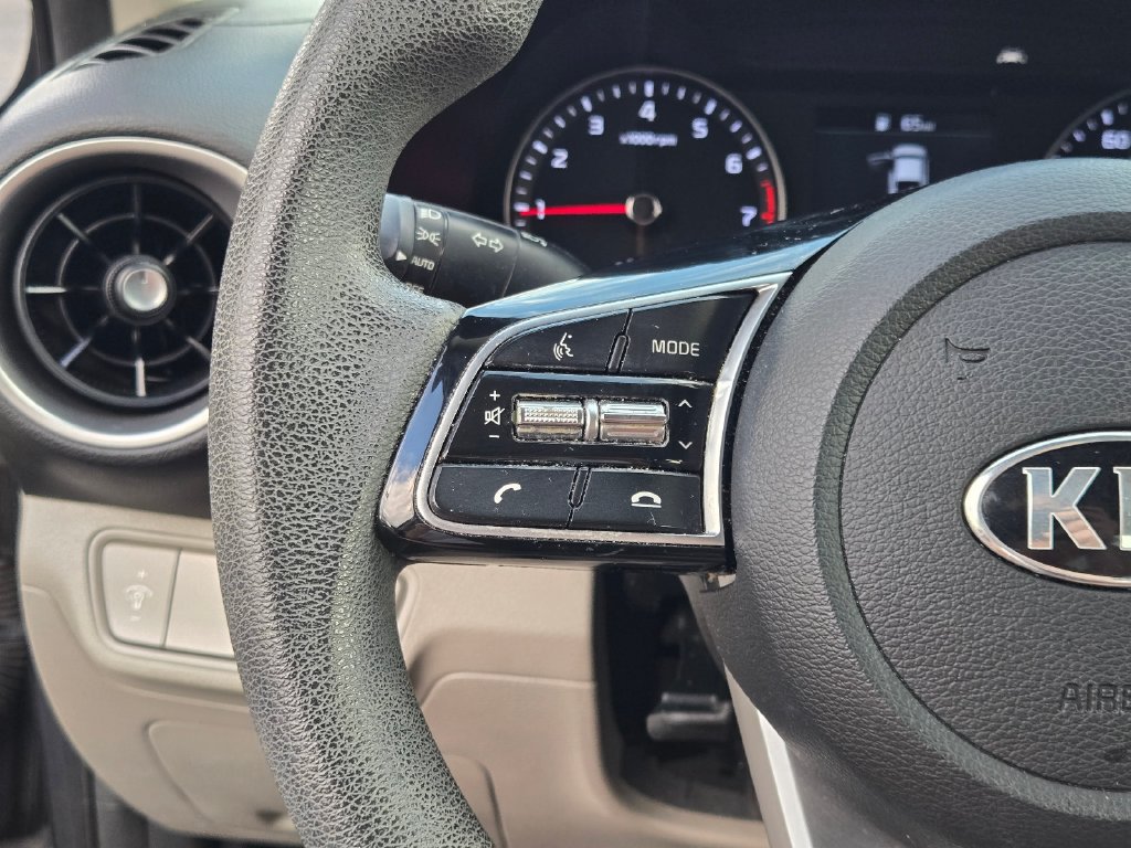 Used 2019 Kia Forte LXS FWD image 22