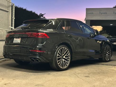 Used 2024 Audi SQ8 Prestige w/ Prestige Package image 2