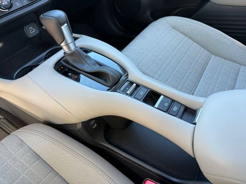 Certified 2025 Honda HR-V LX image 25