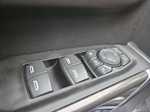 Used 2020 Chevrolet Silverado 2500 LTZ w/ LTZ Premium Package image 21