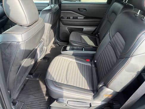 Used 2024 Nissan Pathfinder Rock Creek AWD/4WD image 25