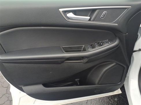 Certified 2023 Ford Edge SEL w/ Convenience Package image 11