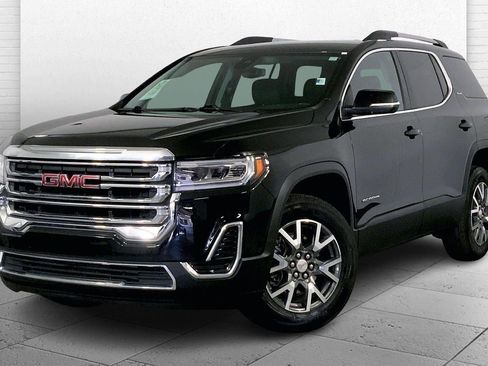 Used 2023 GMC Acadia SLE w/ Driver Convenience Package image 12