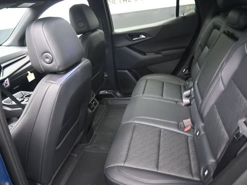 New 2026 Chevrolet Equinox LT w/ Convenience Package II FWD image 9