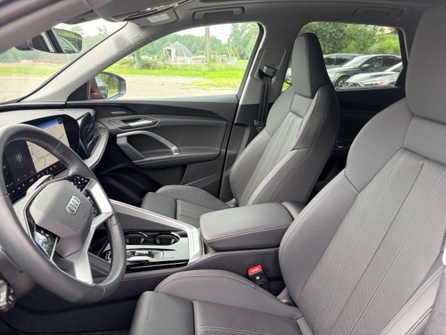 Certified 2025 Audi Q5 Premium w/ Premium Plus AWD/4WD image 7