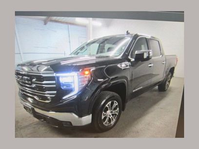 Used 2022 GMC Sierra 1500 SLT w/ SLT Convenience Package