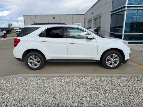Used 2015 Chevrolet Equinox LT AWD/4WD image 2