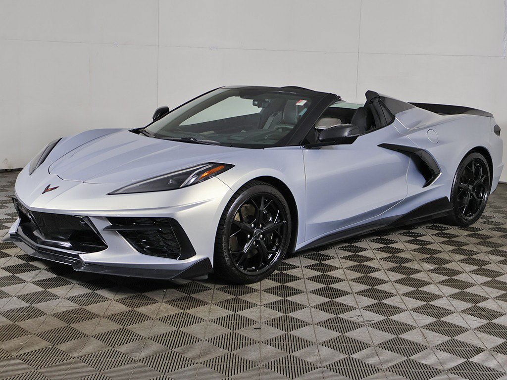 Used 2021 Chevrolet Corvette Stingray Premium Conv w/ Z51 Performance Package RWD image 9