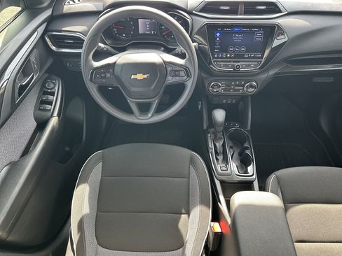 Used 2023 Chevrolet TrailBlazer LT w/ Convenience Package image 23