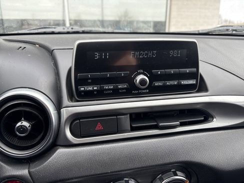 Used 2018 FIAT 124 Spider Classica image 6