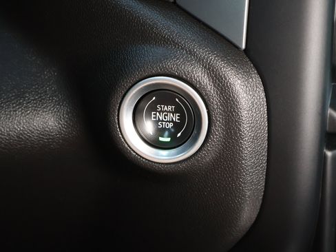 Used 2022 Chevrolet Silverado 1500 RST image 18