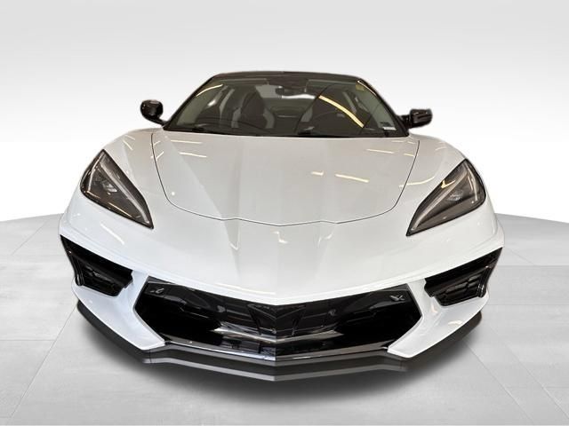 Used 2021 Chevrolet Corvette Stingray Premium Conv w/ Z51 Performance Package RWD image 11