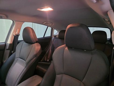 Used 2019 Subaru Crosstrek 2.0i image 23