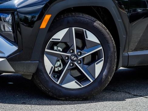 Certified 2025 Hyundai Tucson SEL FWD image 2