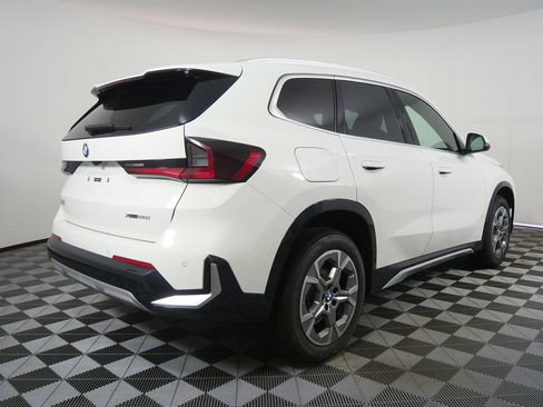 New 2026 BMW X1 xDrive28i w/ Convenience Package AWD/4WD image 3