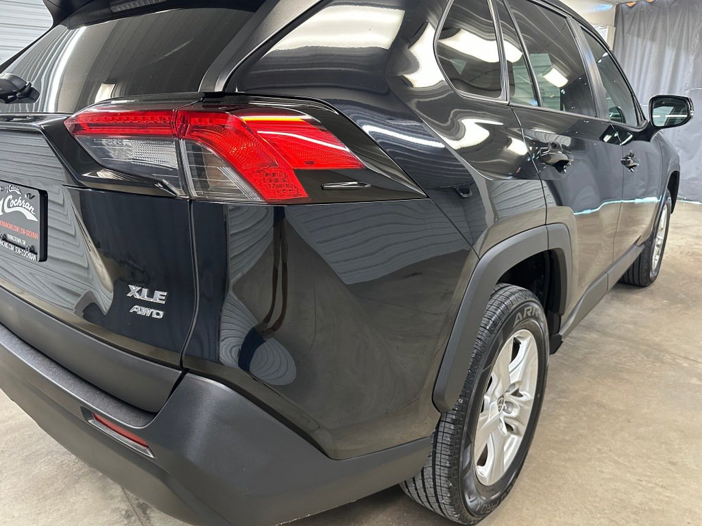 Used 2021 Toyota RAV4 XLE w/ Convenience Package AWD/4WD image 25