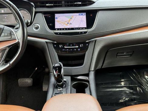 Used 2022 Cadillac XT5 Premium Luxury w/ LPO, Floor Liner Package image 13