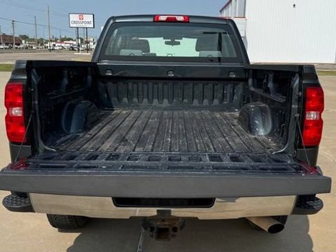 Used 2017 Chevrolet Silverado 2500 W/T AWD/4WD image 10