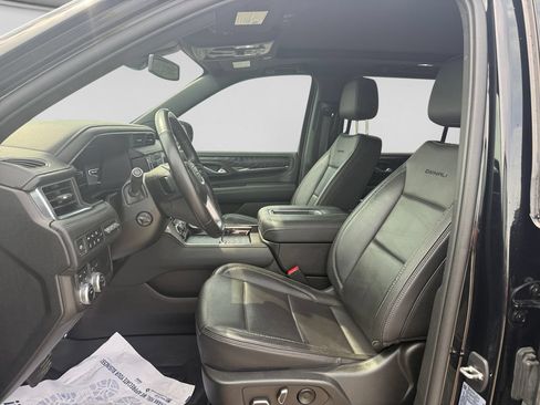 Used 2022 GMC Yukon XL Denali AWD/4WD image 20