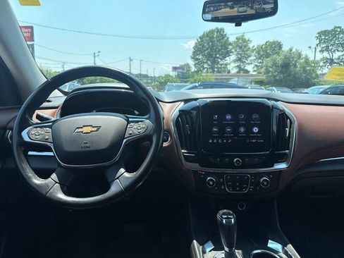 Used 2020 Chevrolet Traverse High Country w/ LPO, 'HIT The Road' Package AWD/4WD image 28
