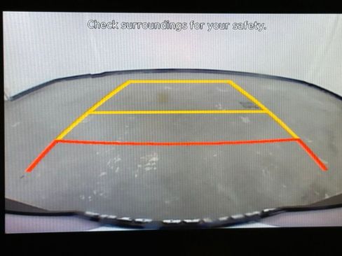 Used 2025 Hyundai Venue SEL FWD image 25