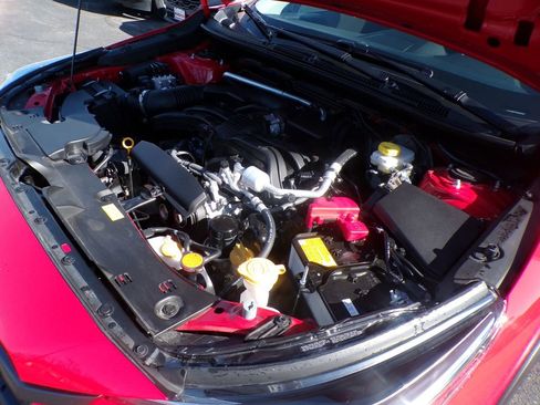 Used 2025 Subaru Crosstrek 2.0i Premium image 33